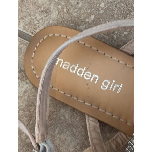 Madden Girl Saandie Rhinestone Sandal Split Toe Slingback Womens Size 7.5 - Picture 5 of 7